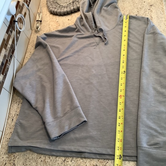 Nike Yoga Dri-Fit Gray Hooded Pullover Sweatshirt Size Large - Picture 9 of 9